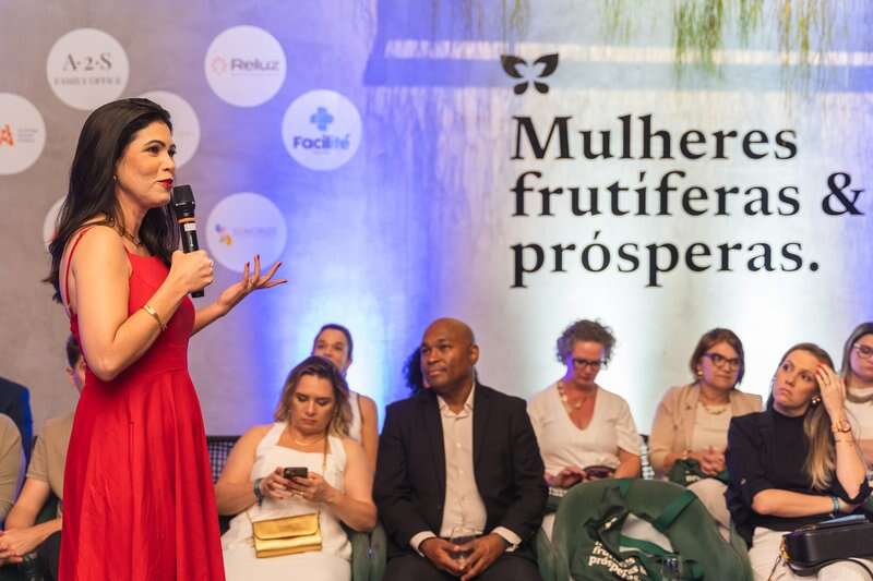 Aline Alencar com plateia
